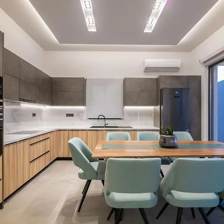 Vatia Villa *