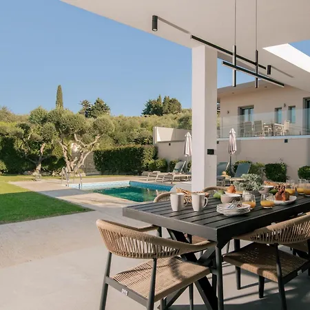 Villa Vatia *