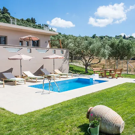 Vatia Villa *
